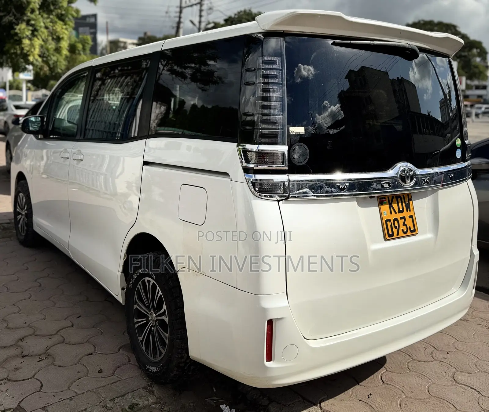 Toyota Voxy 2019 White