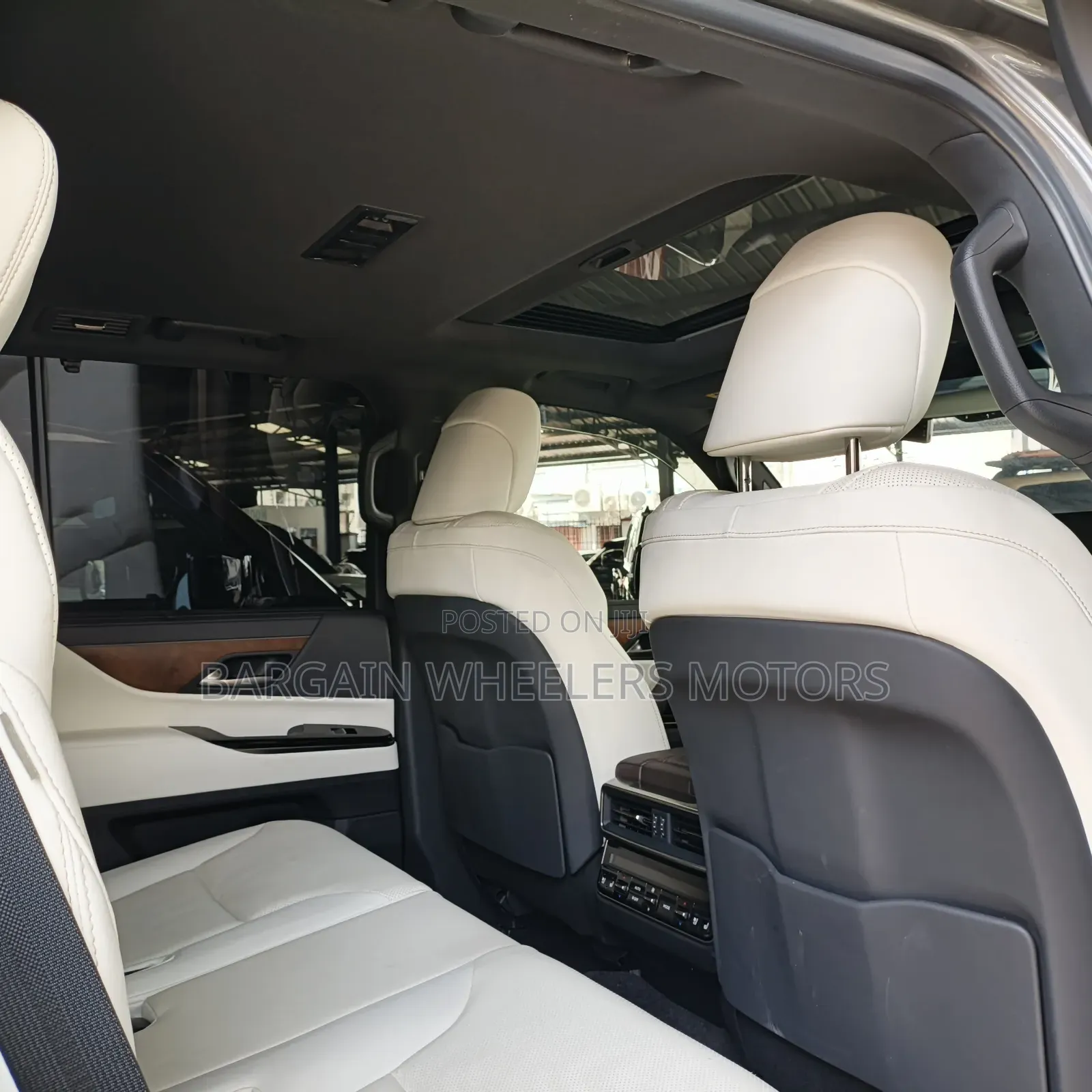 Lexus LX 2022 Gray