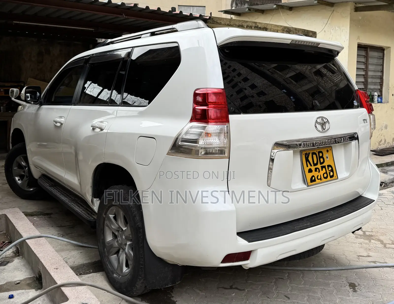 Toyota Land Cruiser Prado 4.0 Petrol TX-L 2015 White
