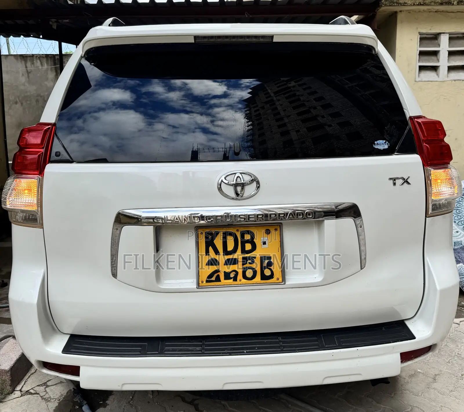 Toyota Land Cruiser Prado 4.0 Petrol TX-L 2015 White