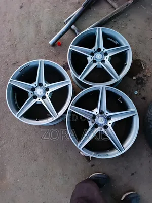 Original Mercedes Amg 18" Rims - Clean 5-spoke Alloy Wheels