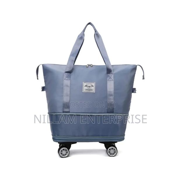 Foldable Travel Bag With Wheels - thumbnail 3