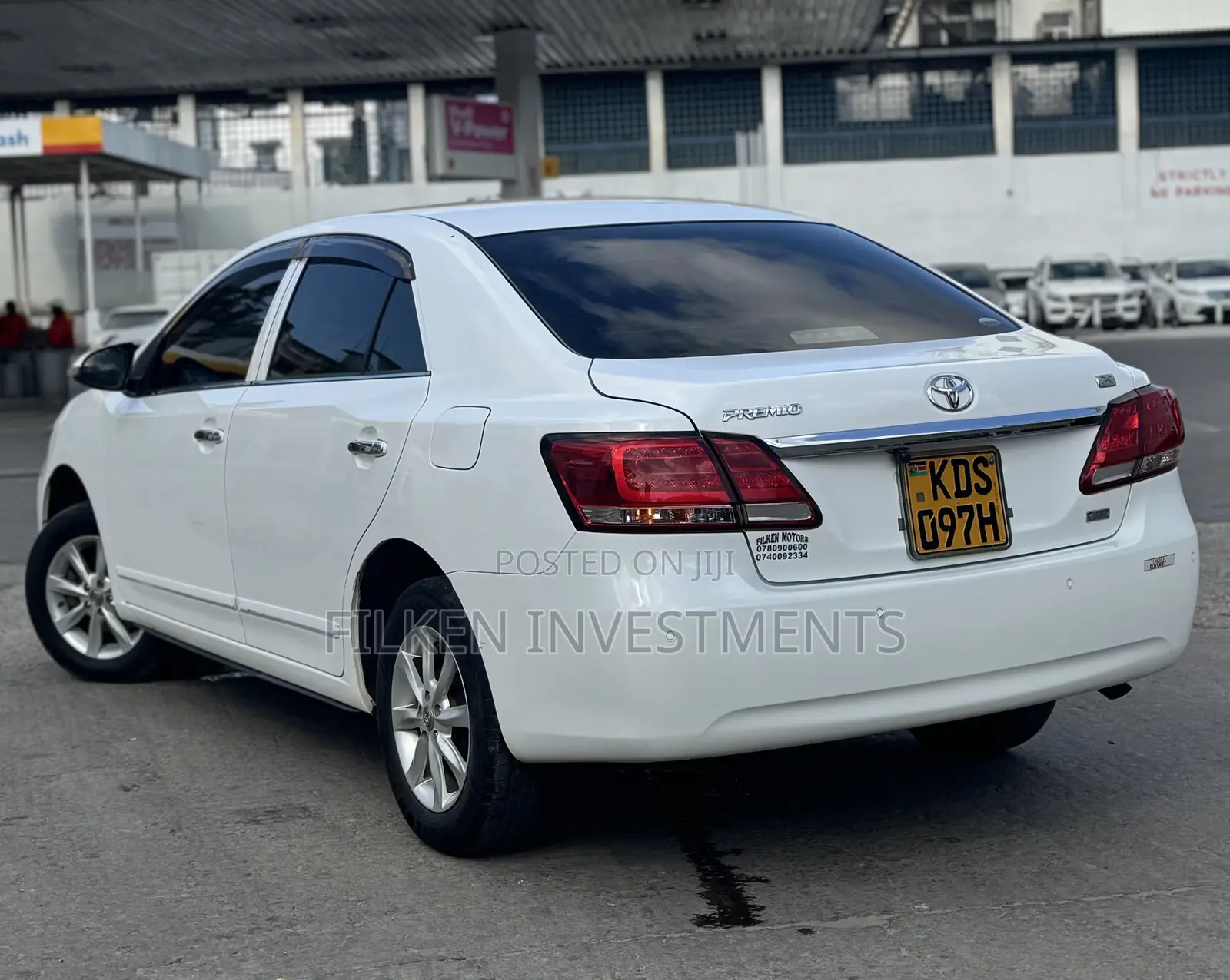 Toyota Premio 1.5 FWD 2018 White