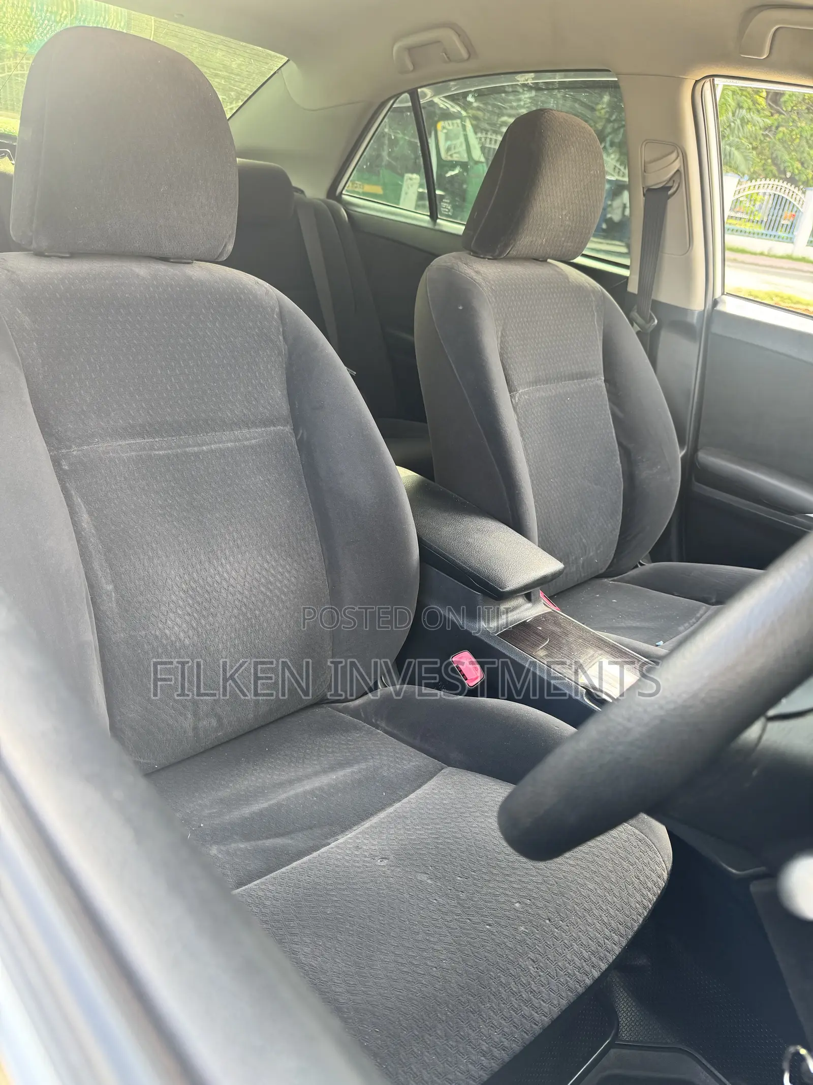Toyota Premio 1.5 FWD 2018 White