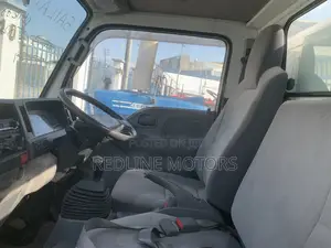 Isuzu ELF Truck 2018 White