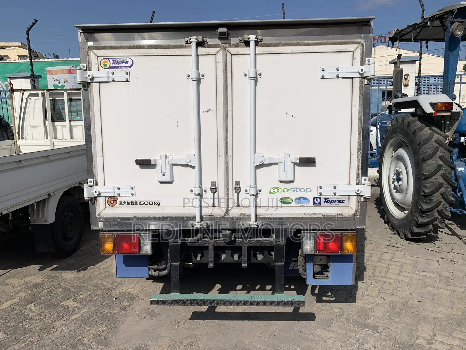 Isuzu ELF Truck 2018 White