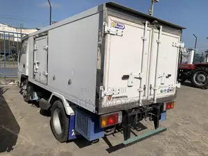 Isuzu ELF Truck 2018 White