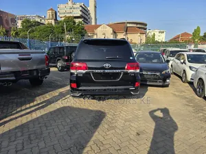 Toyota Land Cruiser 4.6 V8 ZX 2019 Black