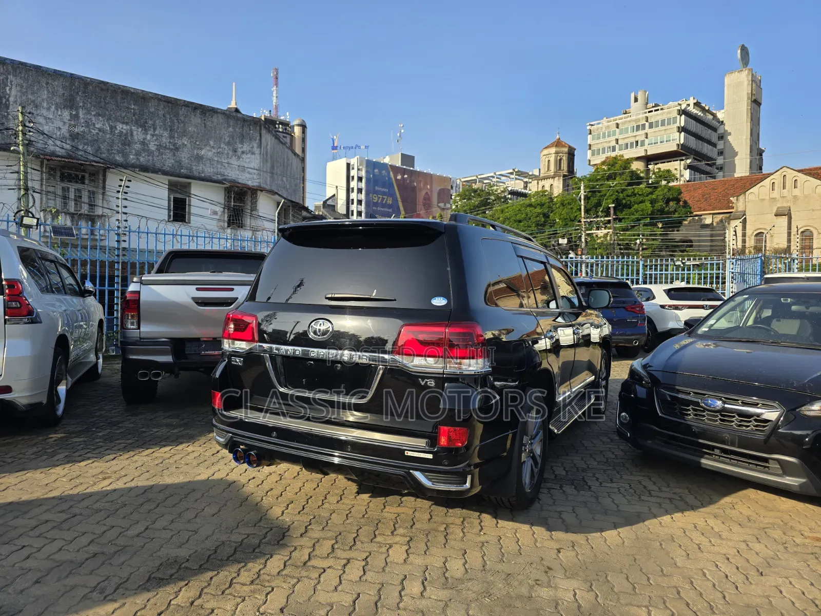 Toyota Land Cruiser 4.6 V8 ZX 2019 Black
