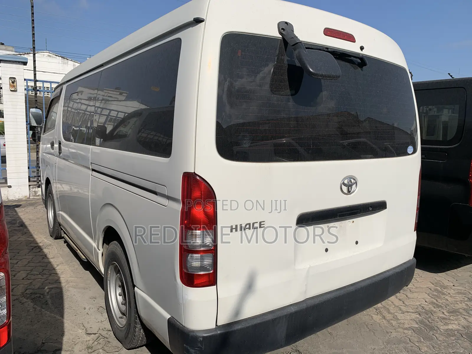 Toyota HiAce 2018 White