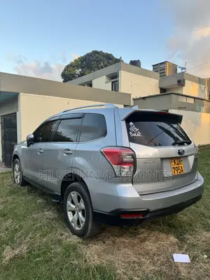 Subaru Forester 2.0XT Touring AWD 2018 Silver