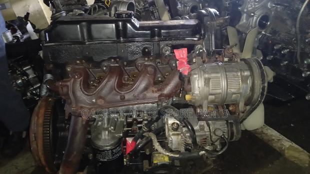 5L Toyota Shark/Hilux Vigo Complete Engine - thumbnail 2