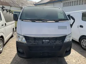 Isuzu Como 2018 White