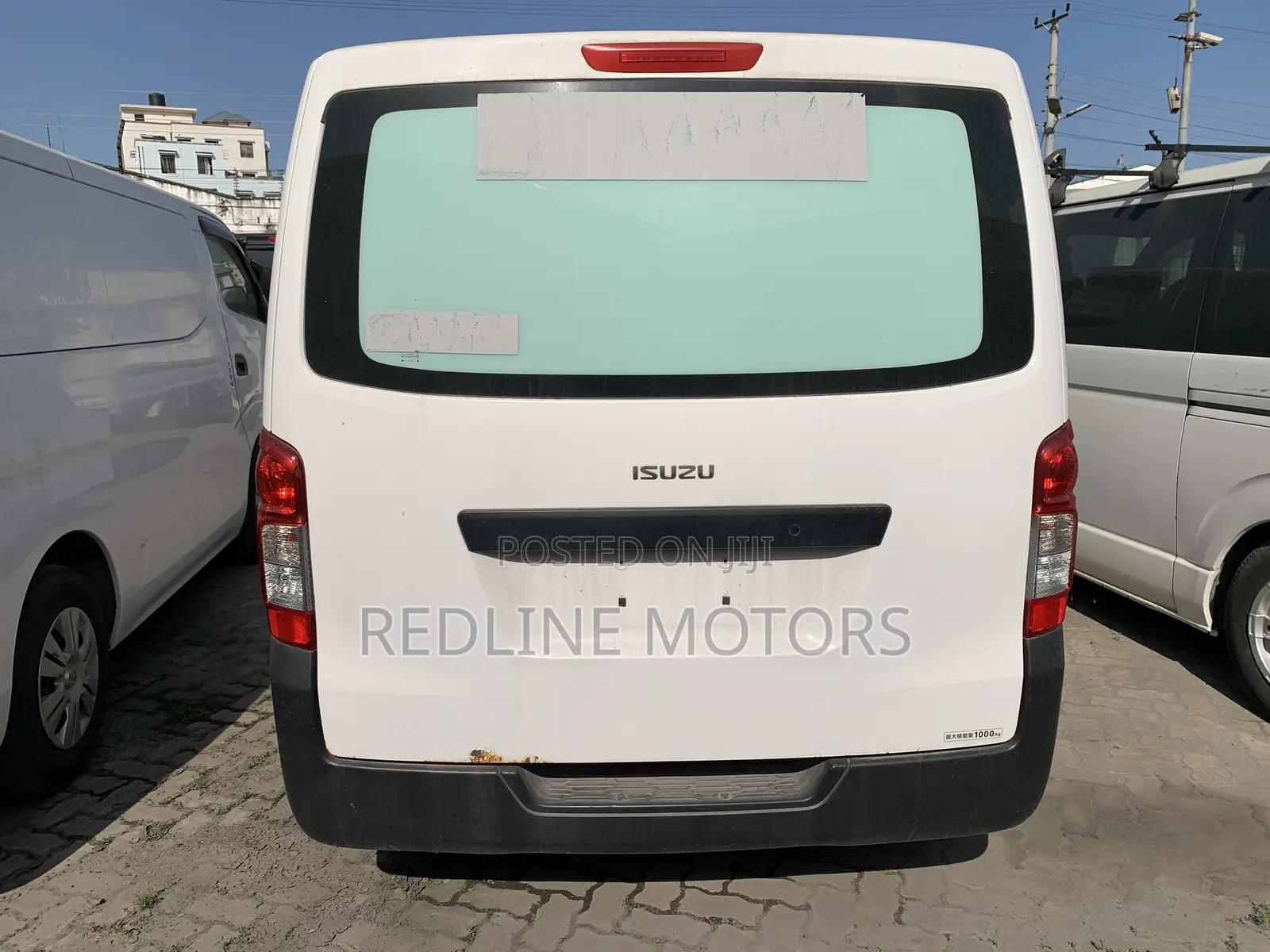 Isuzu Como 2018 White