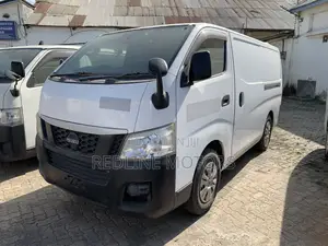 Isuzu Como 2018 White