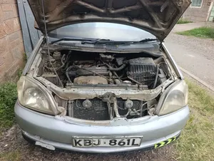 Toyota Nadia 2002 Silver