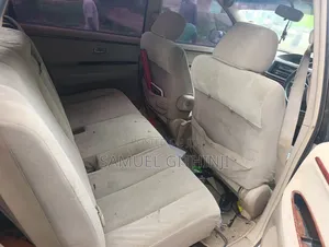 Toyota Nadia 2002 Silver