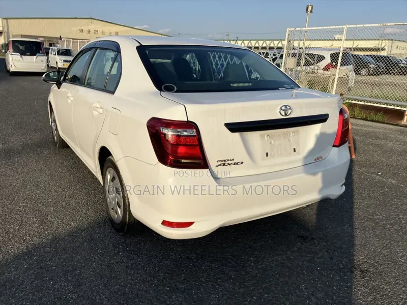 Toyota Axio 2019