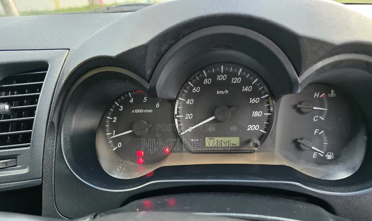 Toyota Hilux 2008 Gold