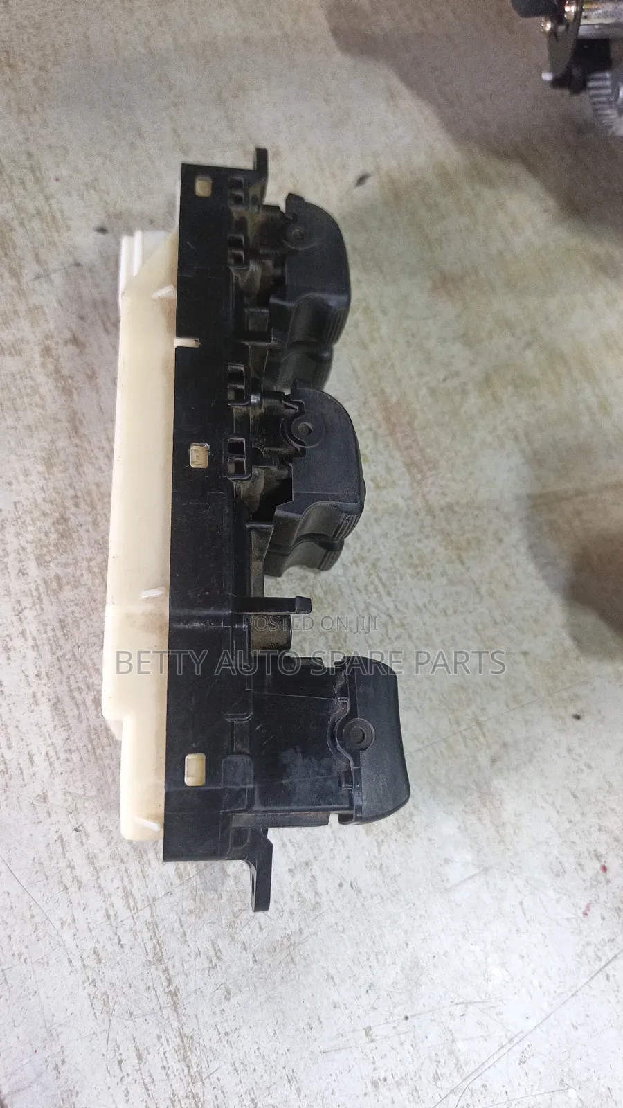 Toyota Prado 120 Main Switch