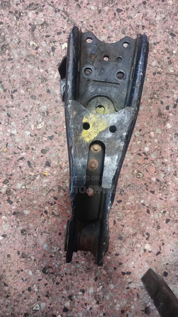 Toyota 5 L Rear Arm
