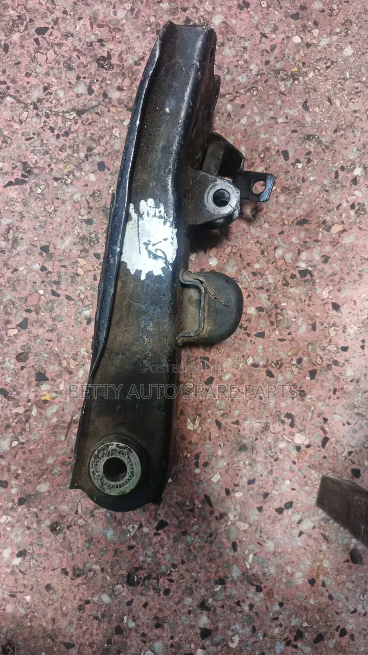 Toyota 5 L Rear Arm