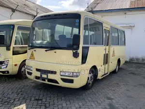 Nissan Civilian 2018 Yellow