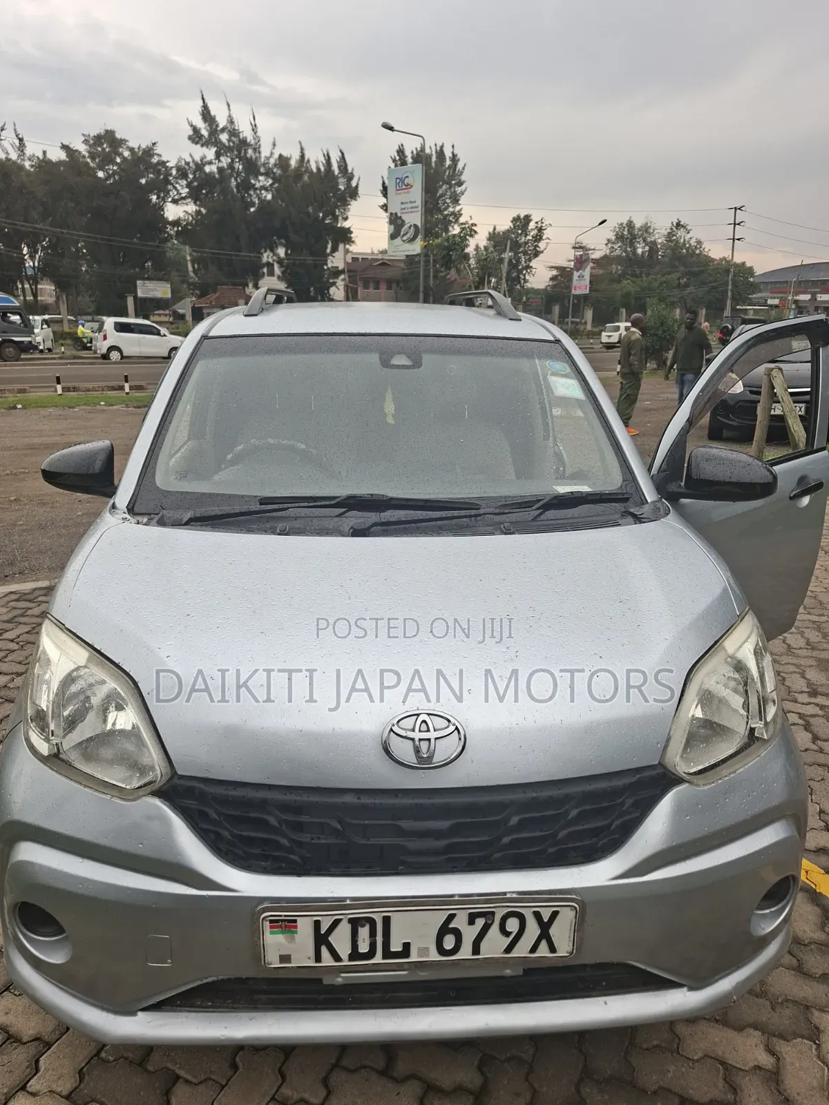 Toyota Passo 2016 Silver