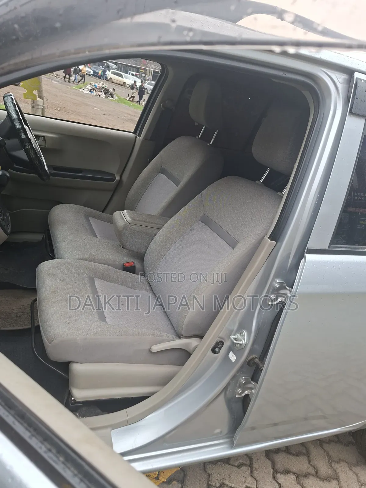 Toyota Passo 2016 Silver