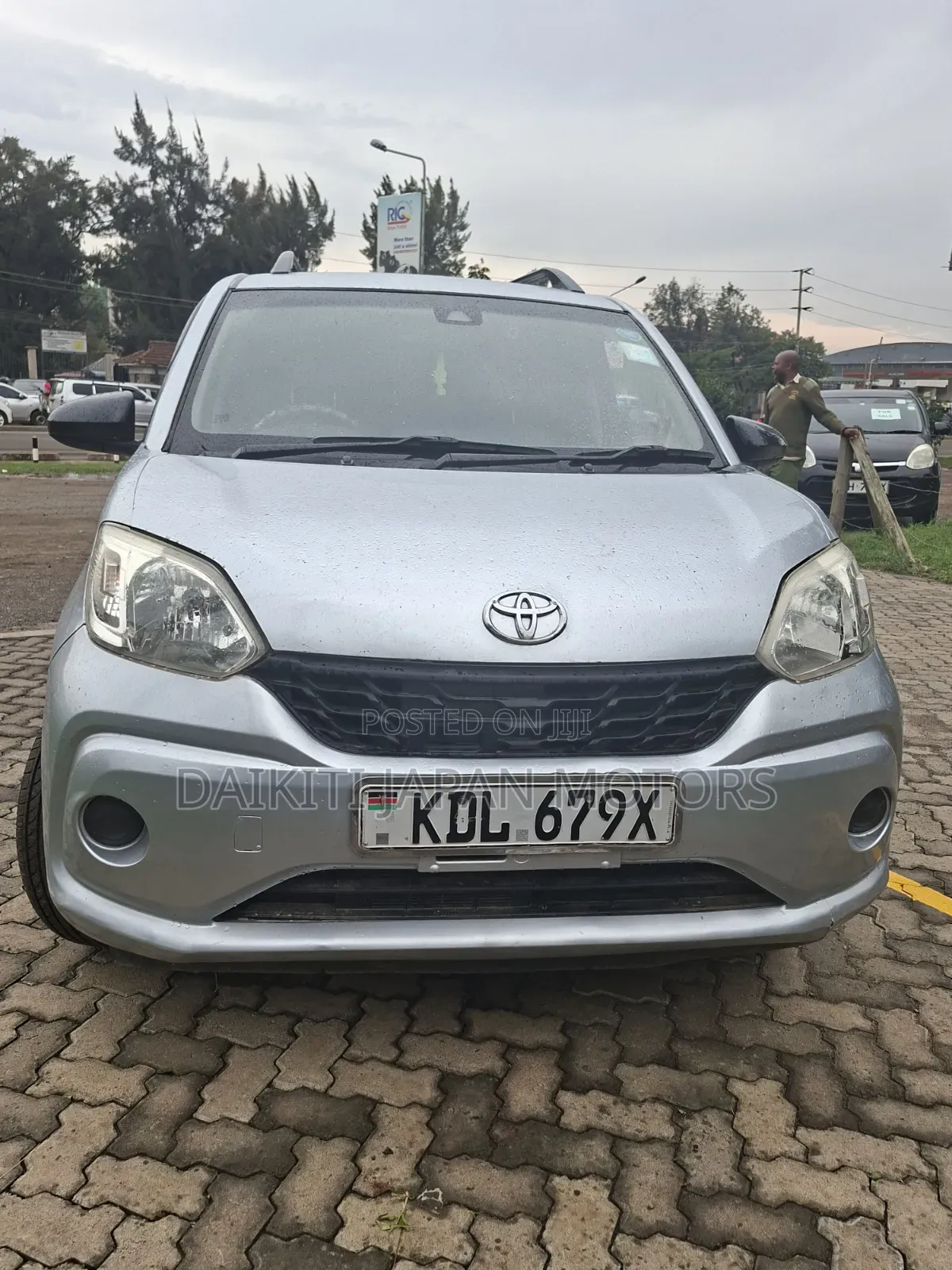 Toyota Passo 2016 Silver