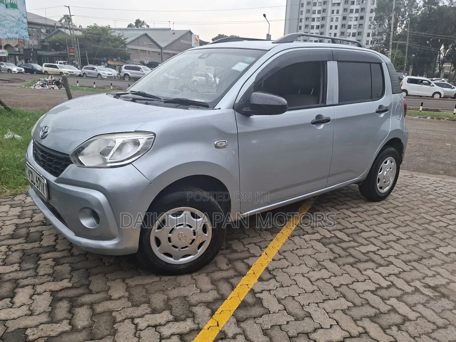 Toyota Passo 2016 Silver