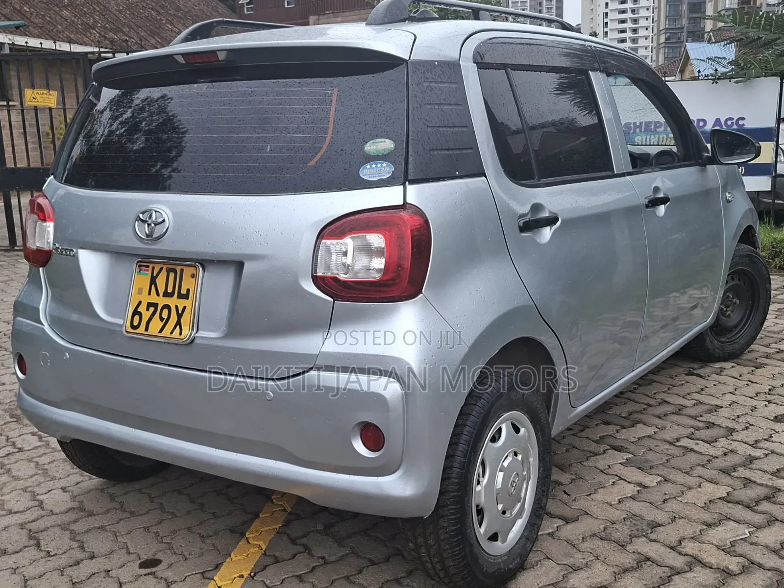 Toyota Passo 2016 Silver