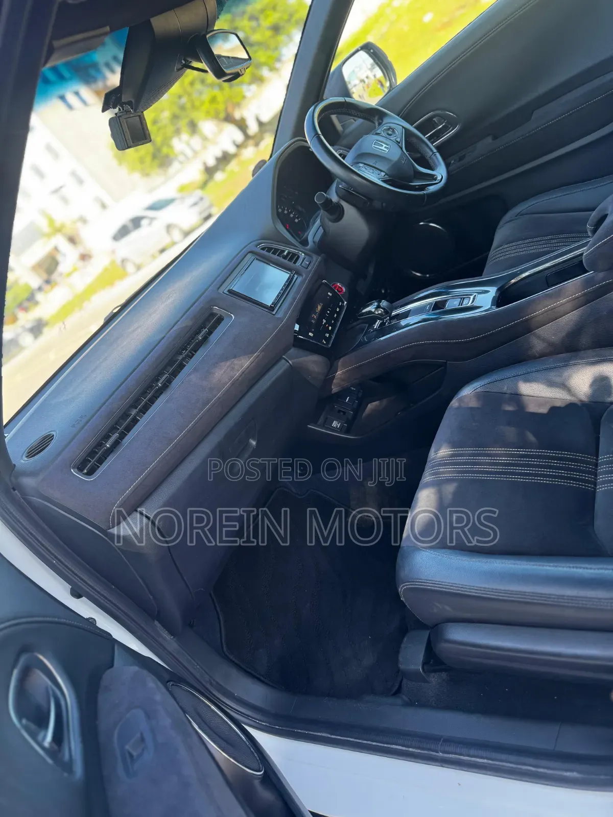 Honda Vezel 2020 White