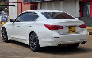 Nissan Skyline 2015 White
