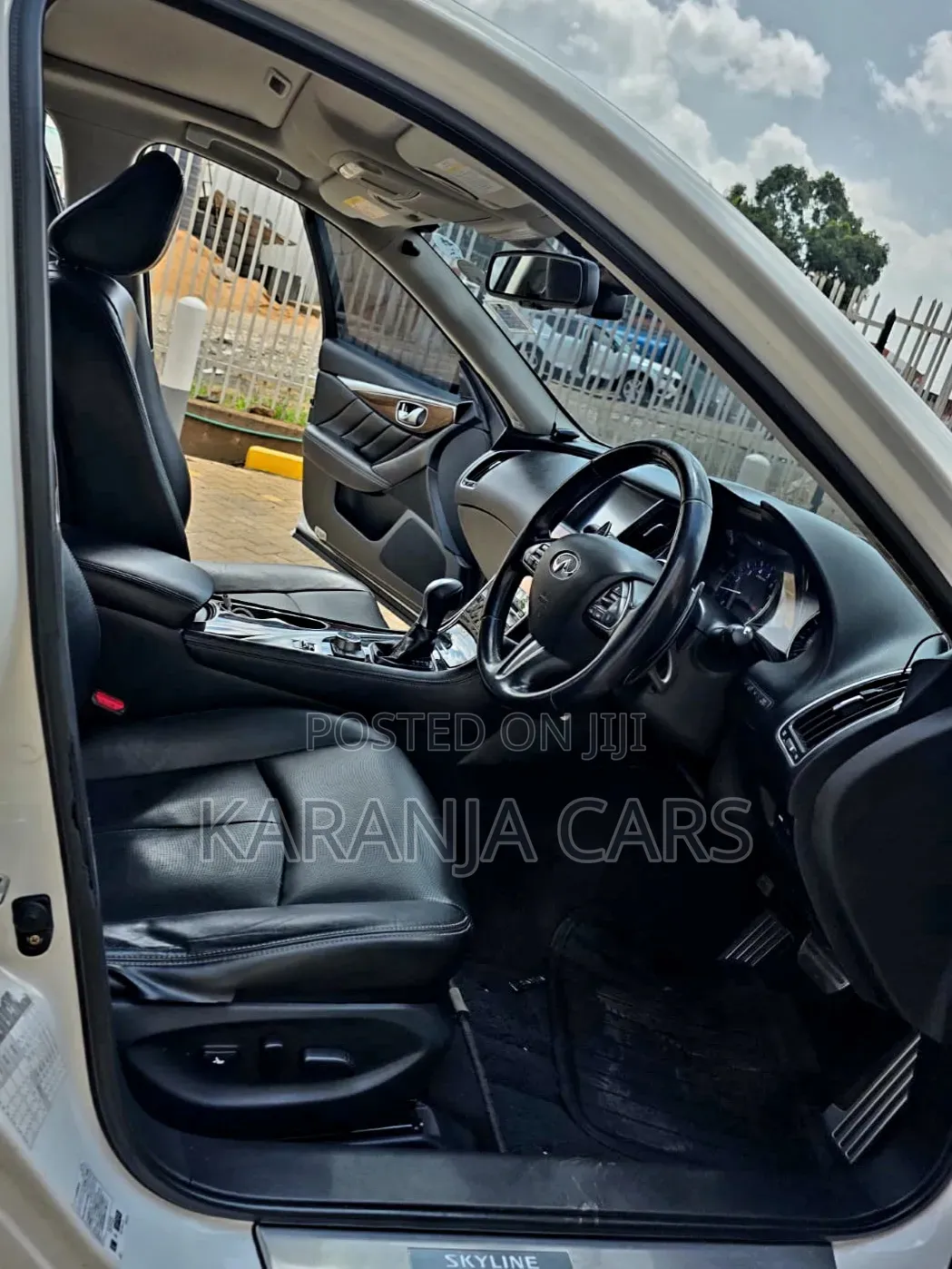 Nissan Skyline 2015 White
