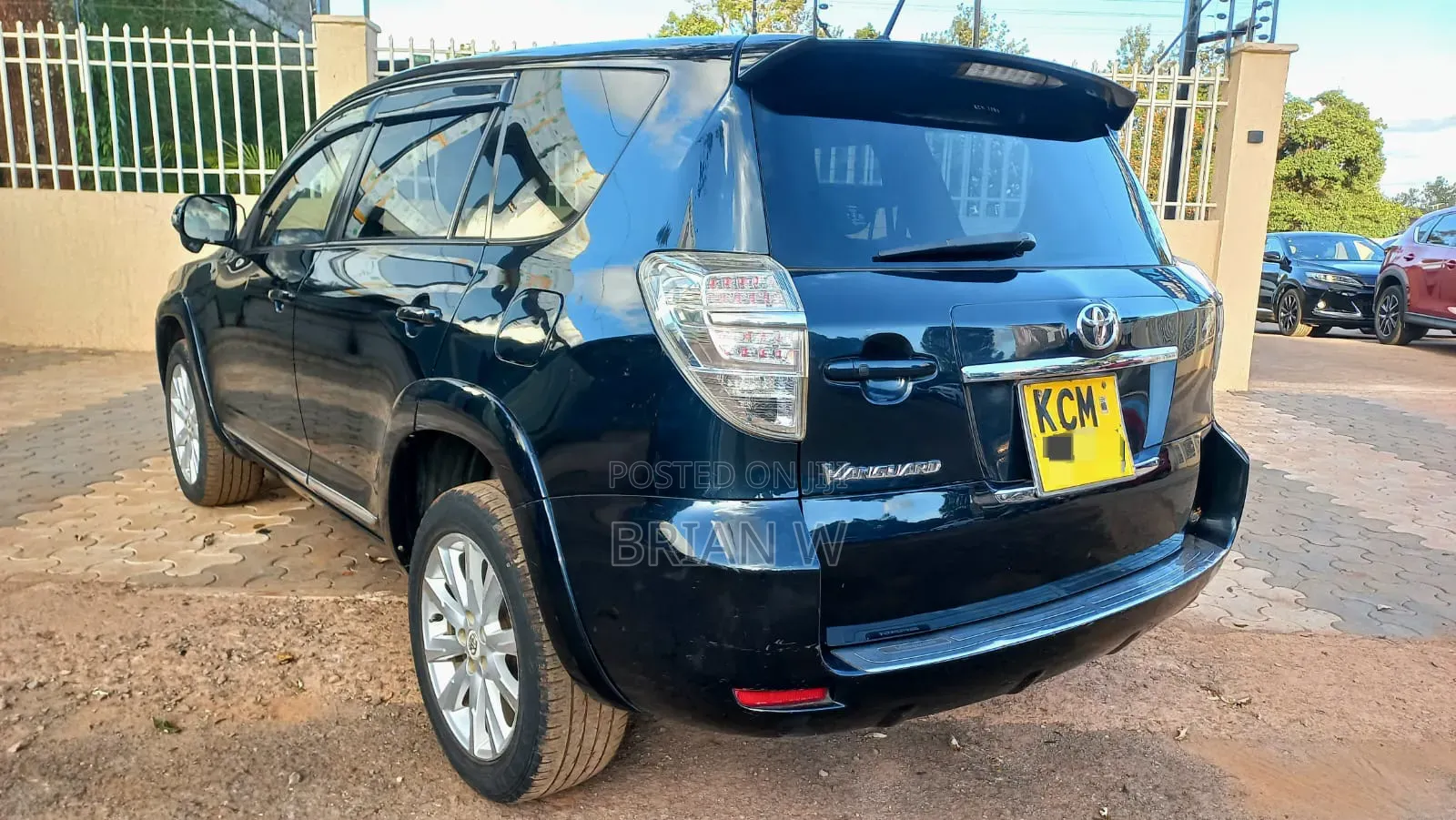 Toyota Vanguard 2010 Black