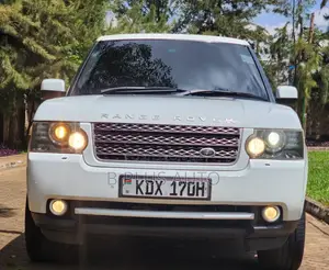 Land Rover Range Rover Vogue 2010 White