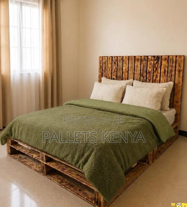 5×6 Pallet Bed With Headboard - Modern, Strong Pallet Bed Frame
