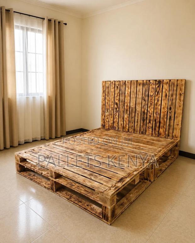 5×6 Pallet Bed With Headboard - Modern, Strong Pallet Bed Frame - thumbnail 2