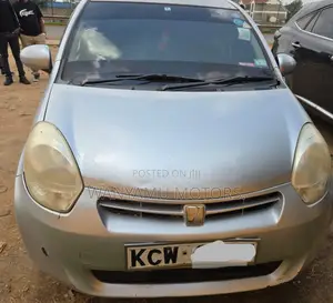 Toyota Passo 2012 Silver