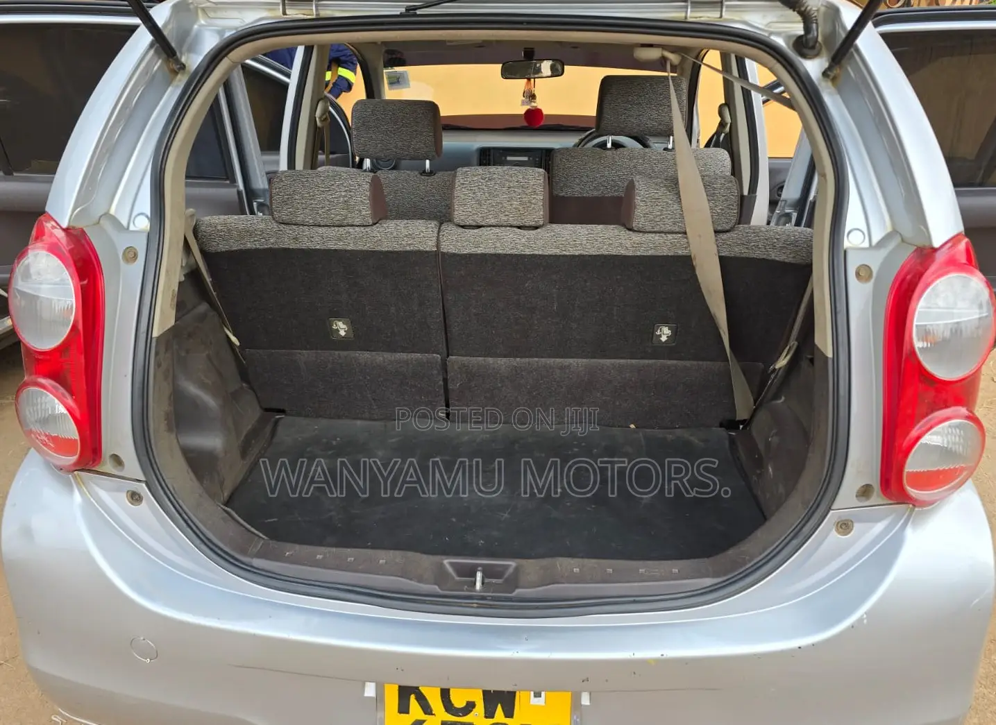 Toyota Passo 2012 Silver
