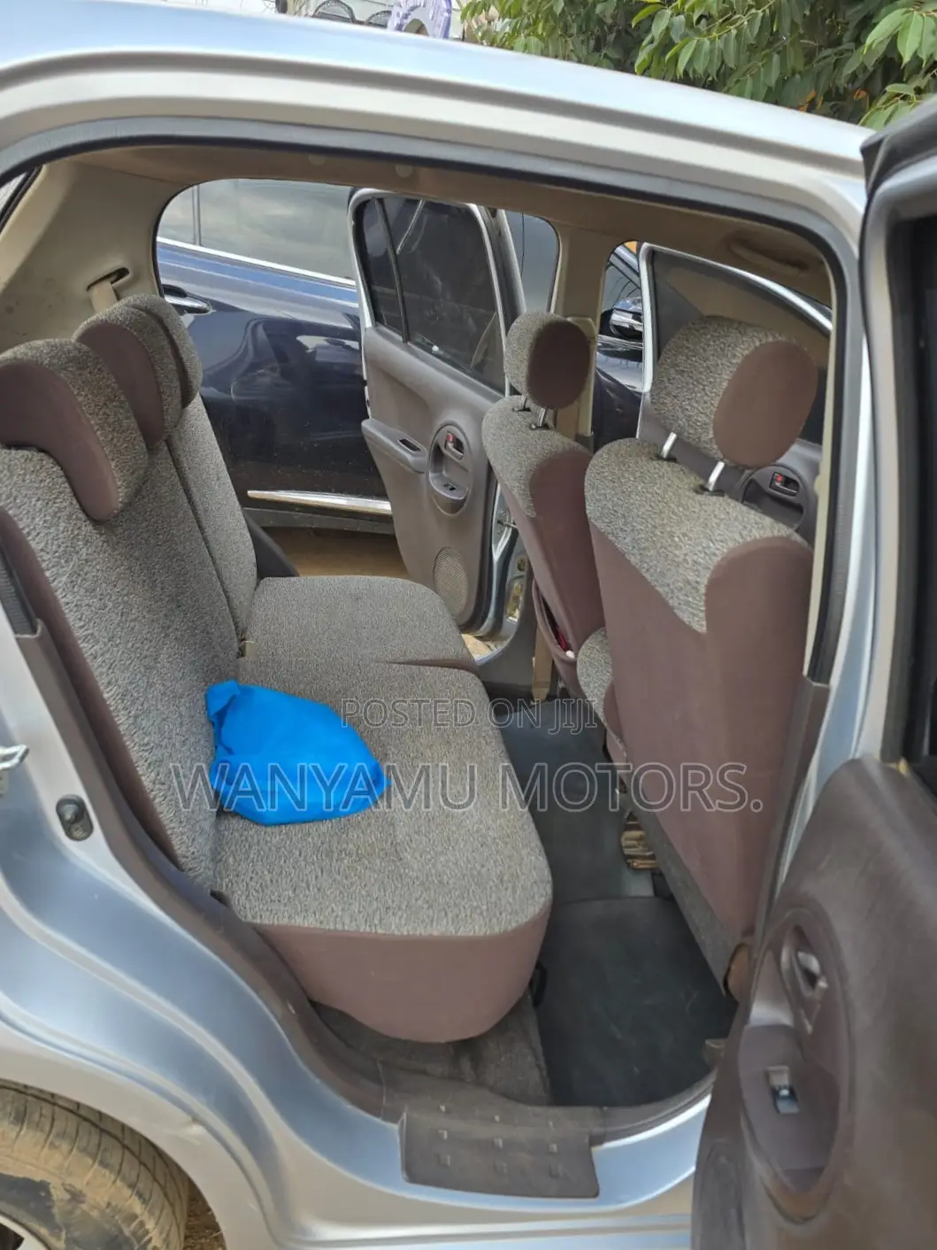 Toyota Passo 2012 Silver