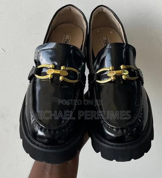 Doctor Martines Shoes - thumbnail 4