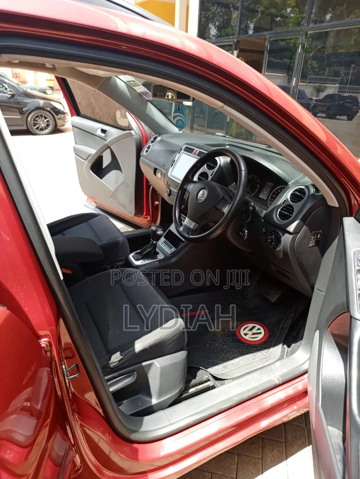 Volkswagen Tiguan 2010 Red