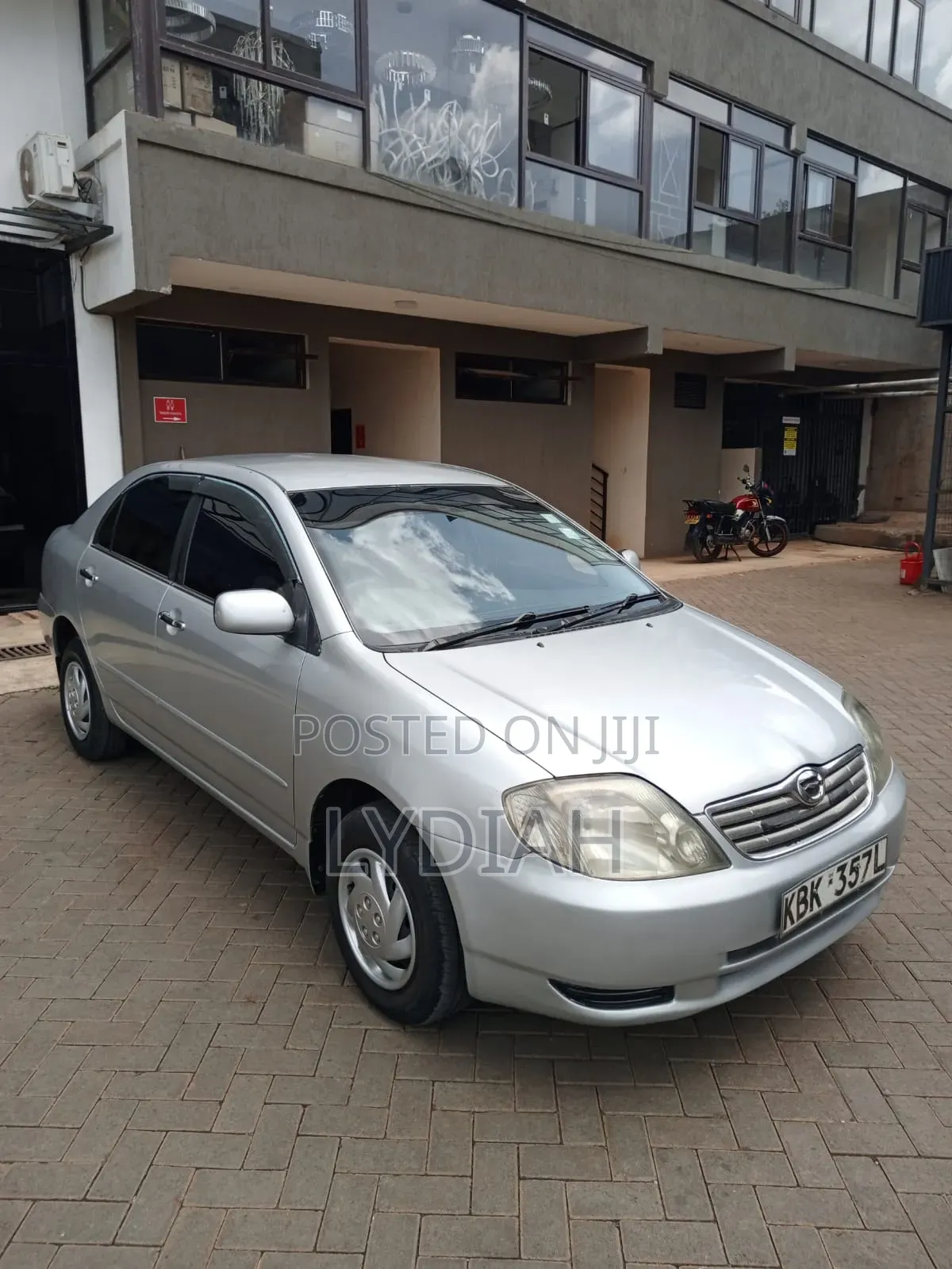 Toyota Corolla 2000 Silver
