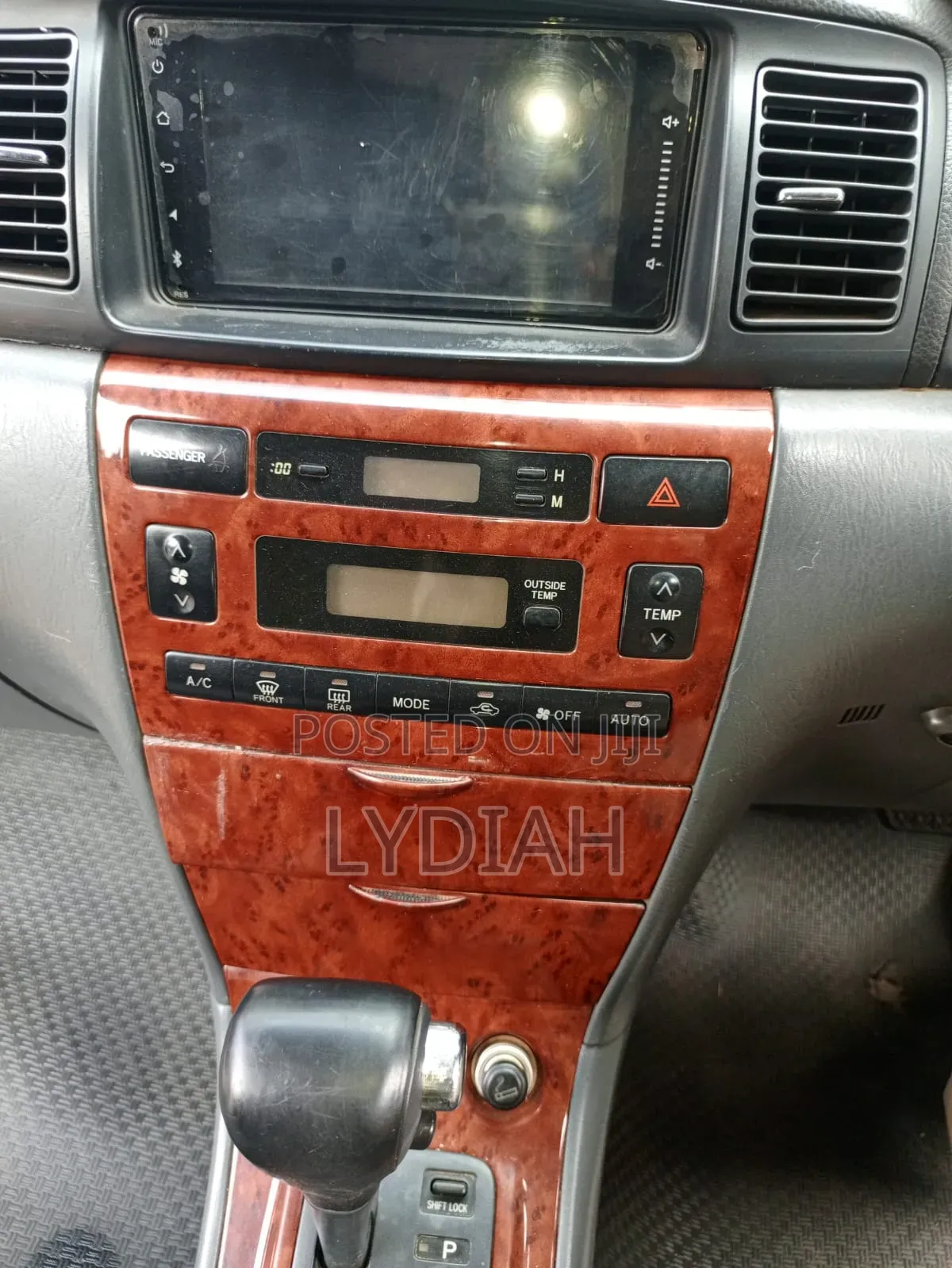 Toyota Corolla 2000 Silver