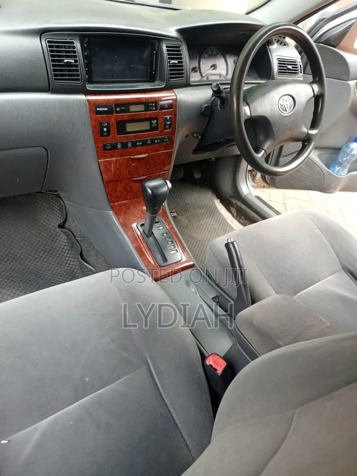 Toyota Corolla 2000 Silver