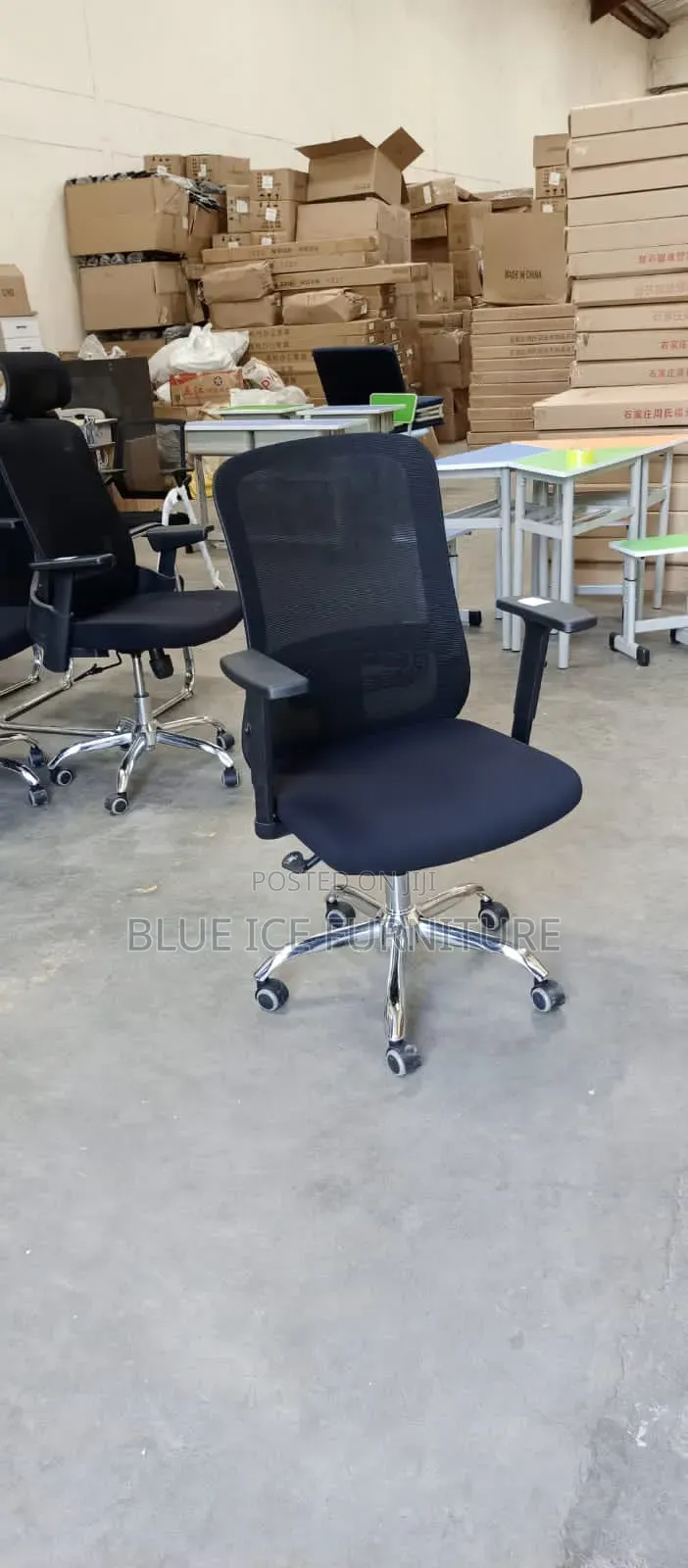 Office Executive Chair With Adjustable Hand