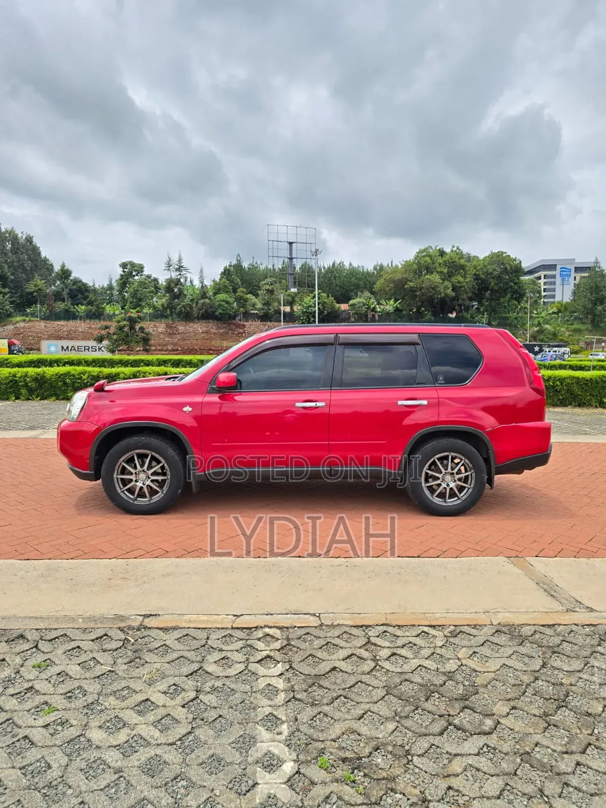 Nissan X-Trail 2010 Red