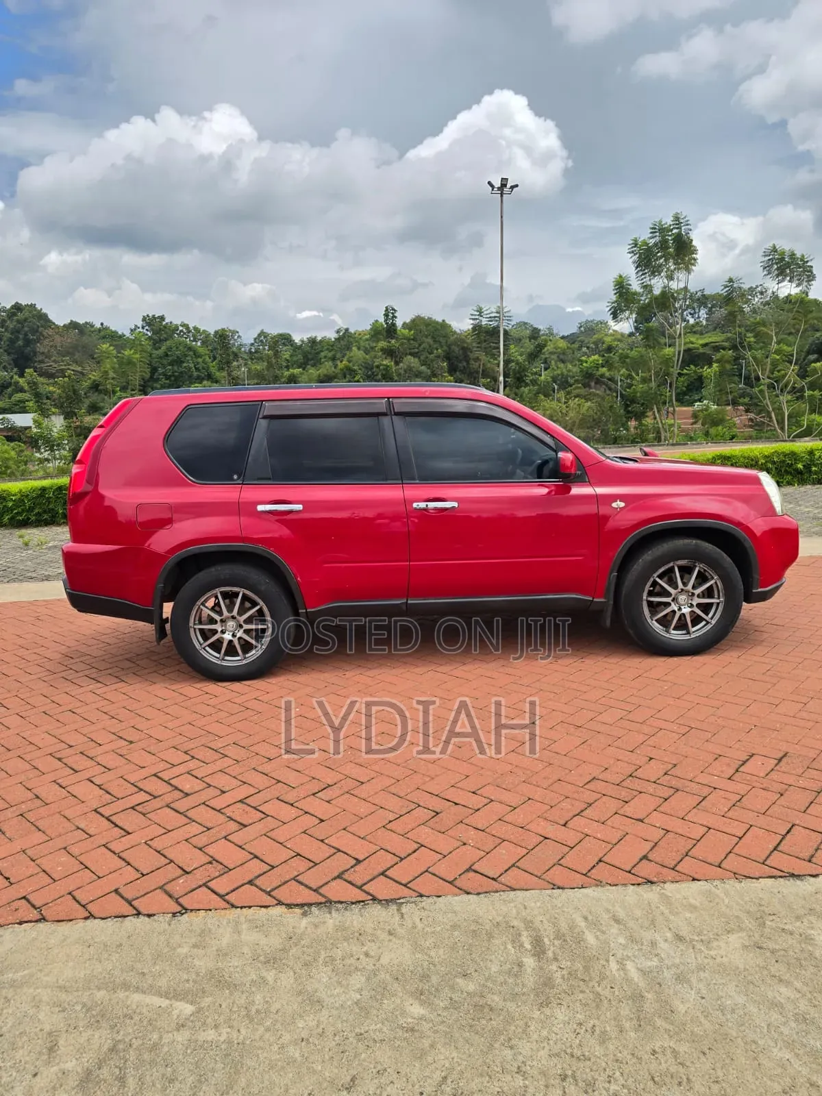 Nissan X-Trail 2010 Red
